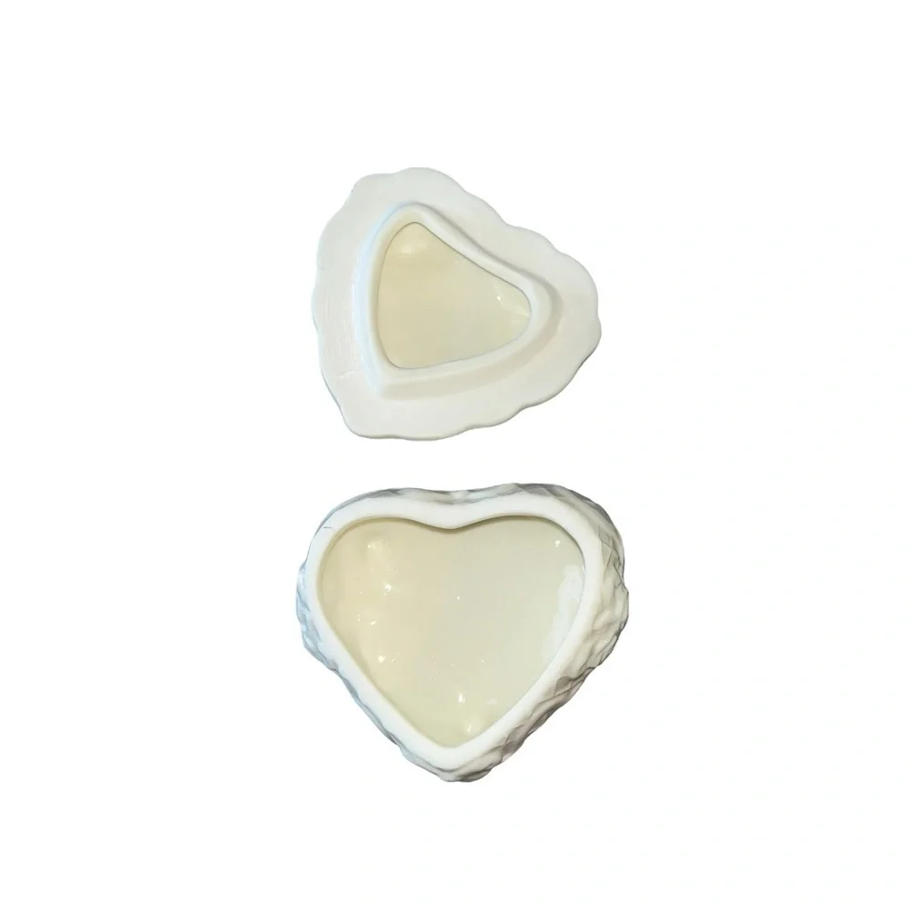 Heart Shaped Porcelain Christmas Poinsettia Trinket Box With Gold Trim